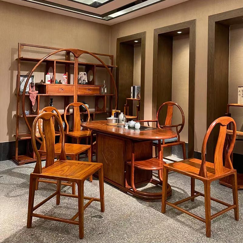 Hva er fordelene med det kinesiske stilen i palisander i rosewood sammenlignet med et vanlig tebord?